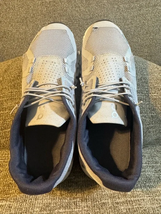 On Cloud 5 athletic Men’s running shoes Size 7 - Picture 5 of 11